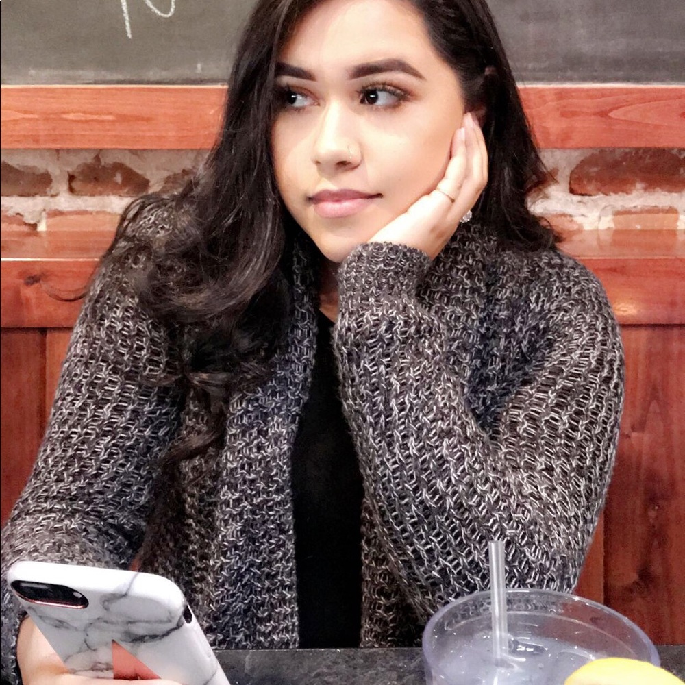 Long knitted cardigan